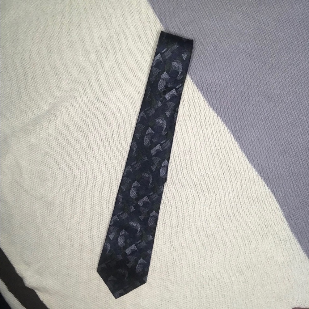 Vintage Armani tie-100% silk